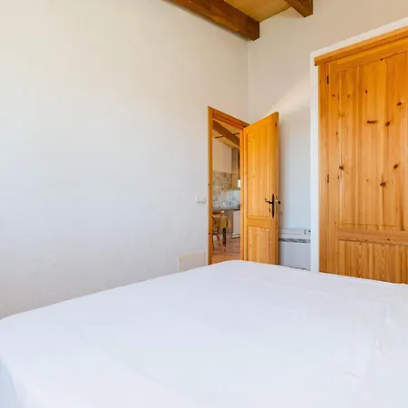 Yourhouse Porreti La Figuera アパート